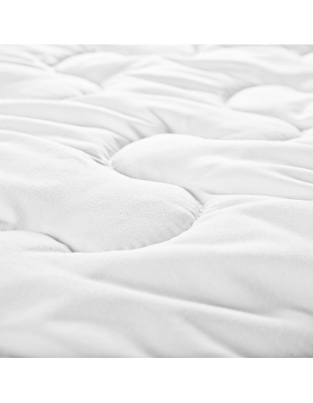 Prešita_odeja_EMI_standard_140x200_200_g/m²