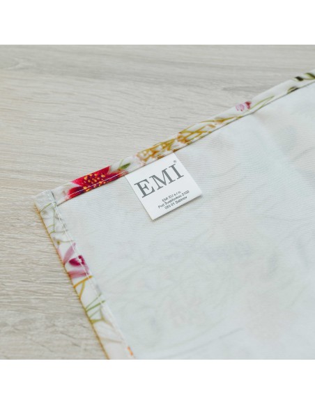 prt_s_cvetjemi_aurelin_za_mizo