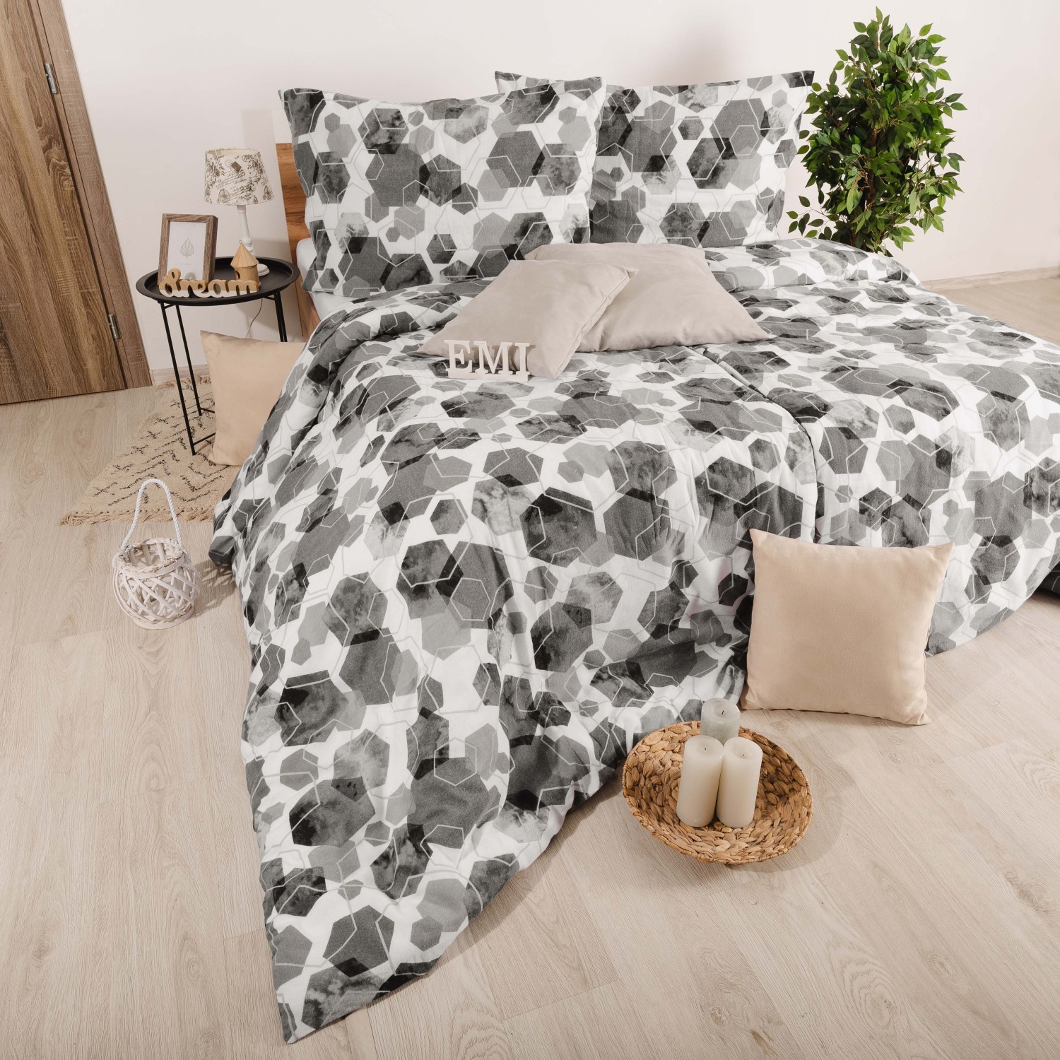 flanel_postlejnina_emi