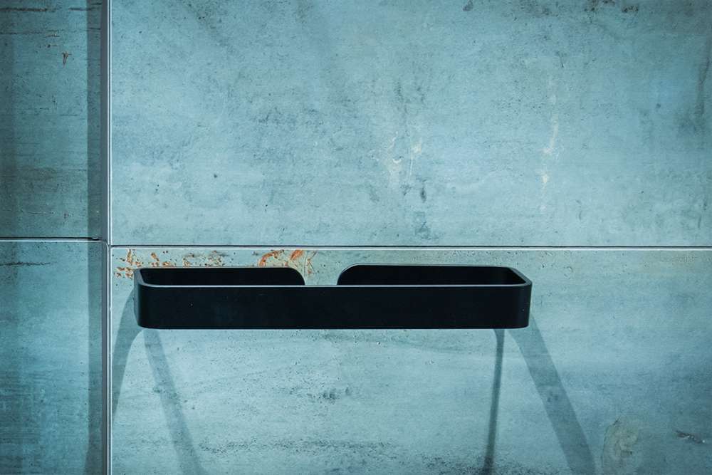 torba_črna_za_brisače