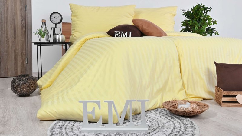 listi rumenega damasta