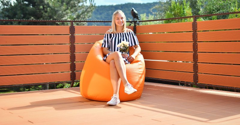 oranžna sedežna torba iz eko usnja