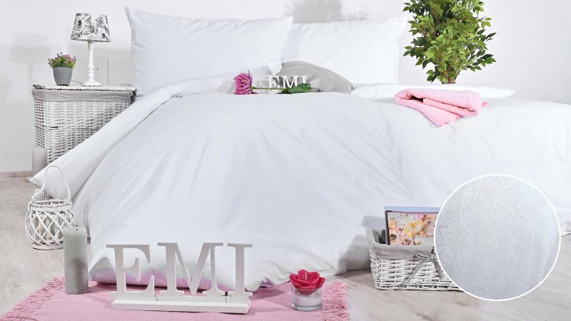 bele obleke z vzorcem