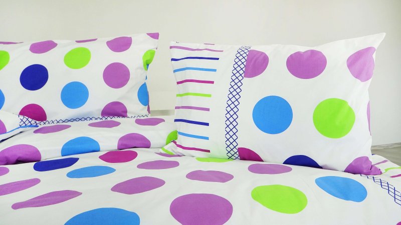 oblačila za moževo posteljo