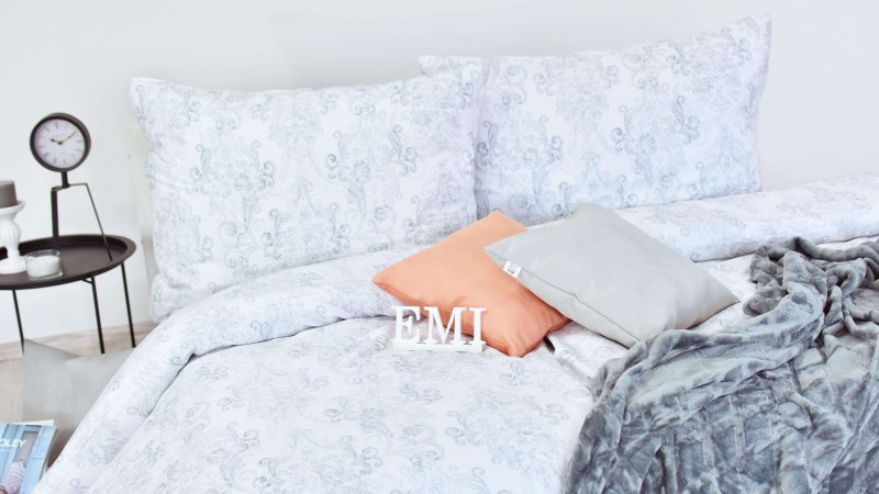 bele bombažne obleke iz satena Poetics