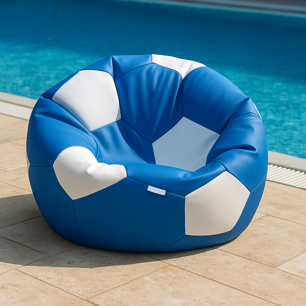 bela in modra nogometna žoga