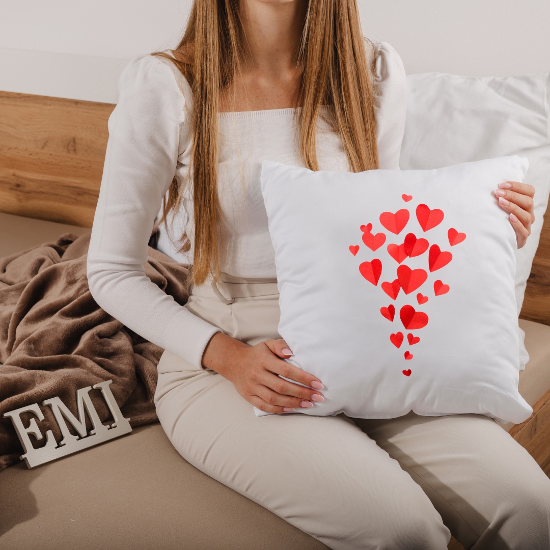 dekorativni_vzglavnik_emi