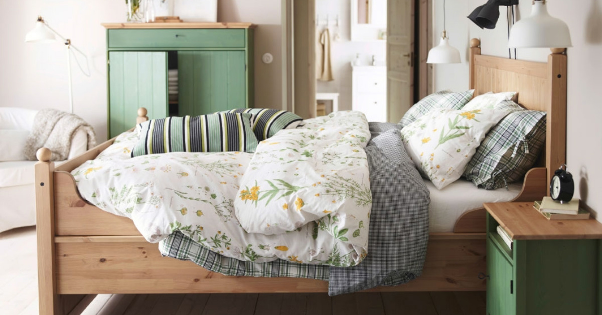 POSTELJNINA ZA SPALNICO V PODEŽELSKEM SLOGU